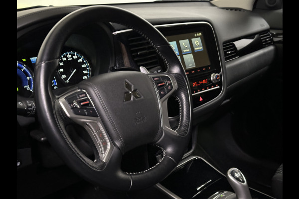 Mitsubishi Outlander 2.4 PHEV Intense Plug In Hybrid Dealer O.H PHEV | Trekhaak Afn. | Camera | Apple Carplay | Keyless |  Stoelverwarming | DAB | Cruise Control |
