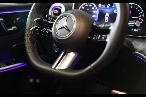 Mercedes-Benz C-Klasse 300 e AMG Line Limited / 360 Camera / Head Up / Massage / Memory / Acc / Lane Assist / Dode Hoek / 20 Inch