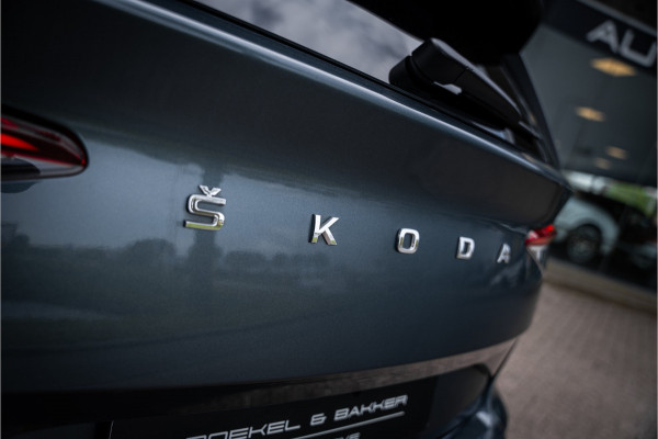 Škoda ENYAQ iV 60 - Panodak - 100kW lader - Sport - Family - Comfort - NP50k 12% bijtelling tot 08-2026!! Bereik 404km WLTP
