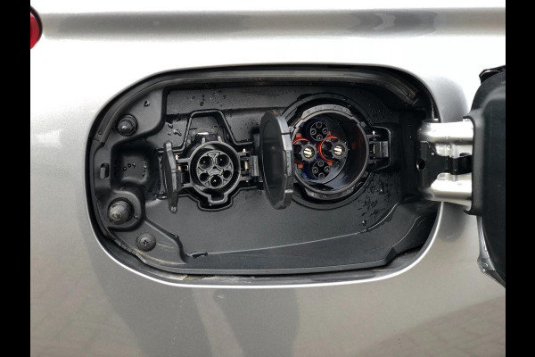 Mitsubishi Outlander 2.4 PHEV Intense | Navi, Apple/Android, Camera, Airco, Cruise | Trekhaak |