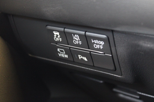 Mazda 6 Sportbreak 2.0 SkyActiv-G 165 Business Automaat! | | Xenon verlichting | Trekhaak | Lederen bekleding | Stoelverwarming | Stoel Ventilatie voor |