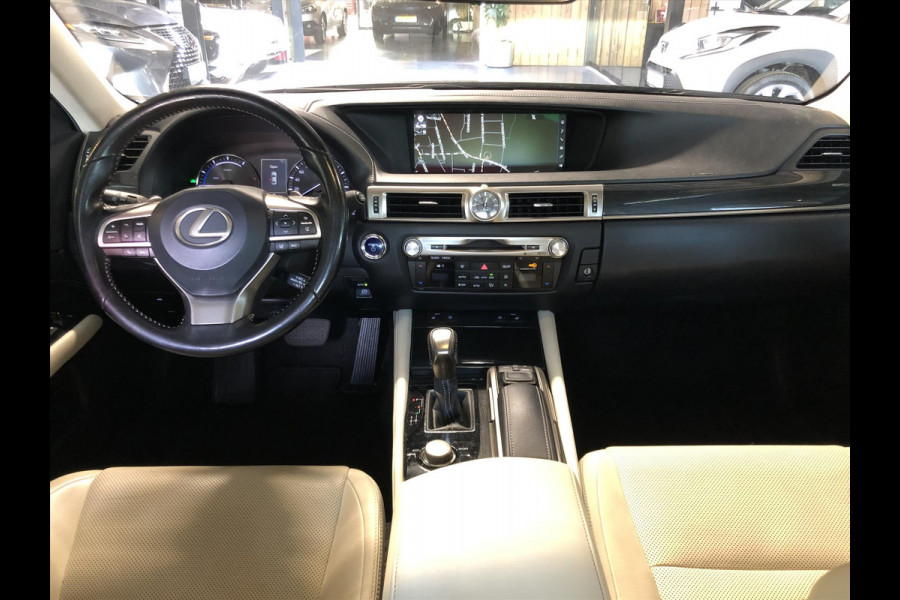 Lexus GS 300h 223PK Luxury Line | Leer, Geheugenfunctie, Stoelventilatie, Keyless, Navigatie, Adaptive cruise control, Parkeersensoren
