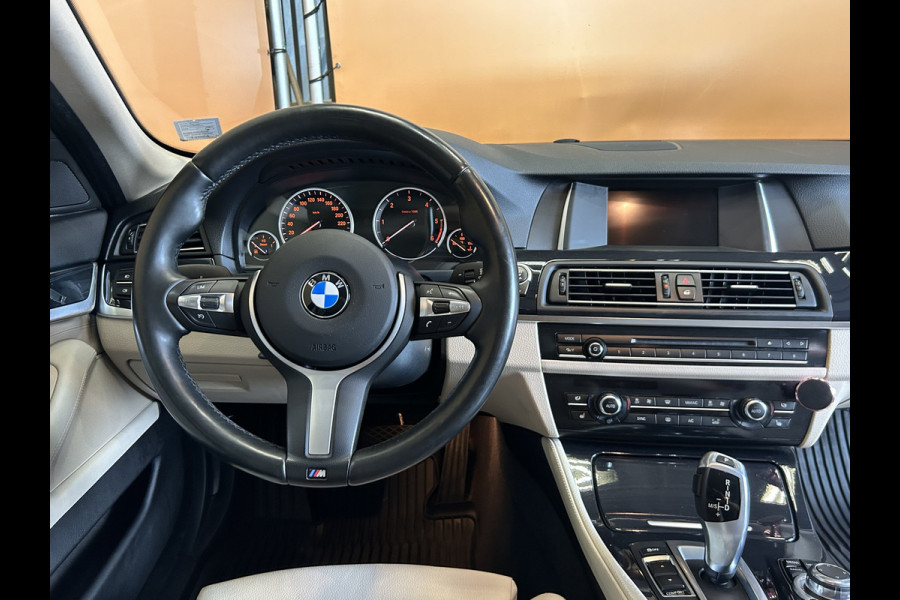 BMW 5 Serie Touring 520d High Executive Sportint navi carplay leer sportint