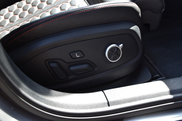 Audi RS4 Avant 2.9 TFSI RS 4 quattro ADAPTIVE CRUISE CONTROL | B&O SOUND | MEMORY SEATS | SFEERVERLICHTING | PANORAMDAK | MASSAGESTOELEN | STOELVERWARMING & STUURVERWARMING |