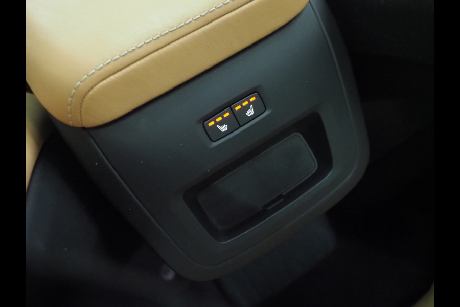 Volvo XC60 2.0 T8 Twin Engine AWD Inscription | Luchtvering | Bowers & Wilkins | Massage | Pilot Assist | Trekhaak