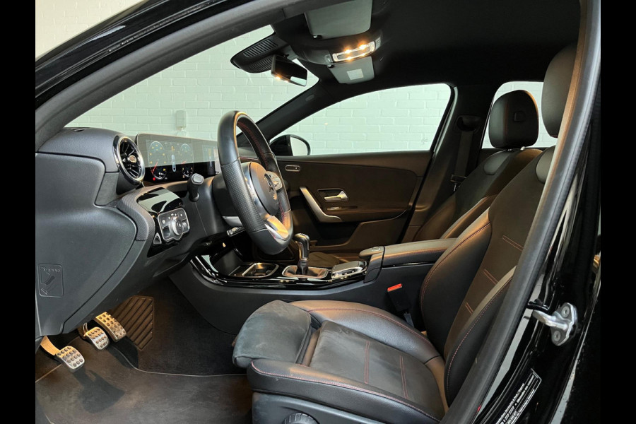 Mercedes-Benz A-Klasse Limousine 200 AMG Handgeschakeld 163PK Advantage Camera Ecc Widescreen NEDERLANDSE AUTO RIJKLAARPRIJS!