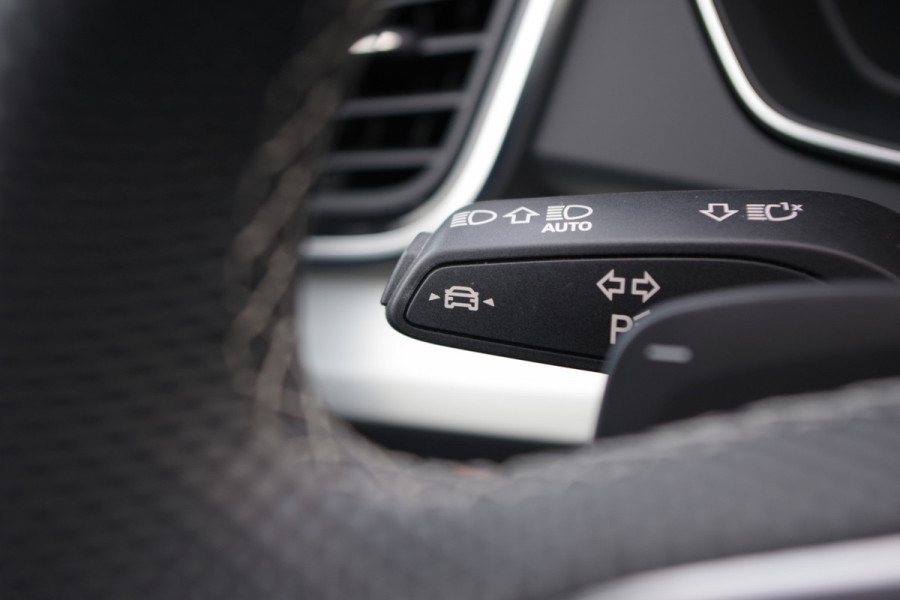 Audi Q5 50 TFSI e 300 PK S-Line Edition Competition Plug-In Hybride, RS-Sportstoelen, Panoramdak, Matrix-LED, Camera