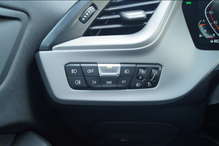 BMW 2 Serie Gran Coupé 218i Automaat Executive Edition -LED-DAB-NAVI-CARPLAY-