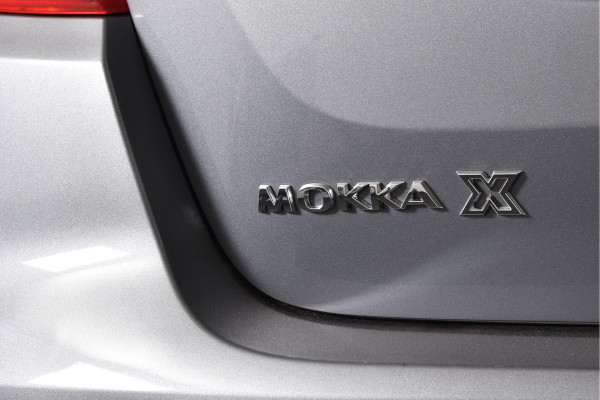 Opel Mokka X 1.4 Turbo 140 PK Innovation - Automaat | Cruise | Stoel- + Stuurverwarming | Camera | PDC | NAV | ECC | All Seasons | Trekhaak | LM 18'' |