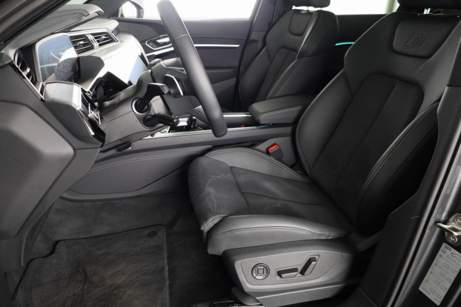 Audi Q8 Sportback e-tron 50 quattro S Edition 95 kWh 340pk | Panoramadak | 21 inch Lichtmetalen velgen | Optiekpakket zwart plus