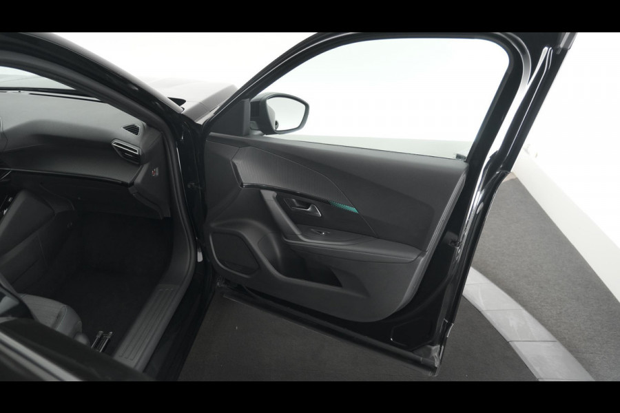 Peugeot 2008 PureTech 100 Allure | Navigatie | Parkeersensoren | Climate Control | Apple Carplay
