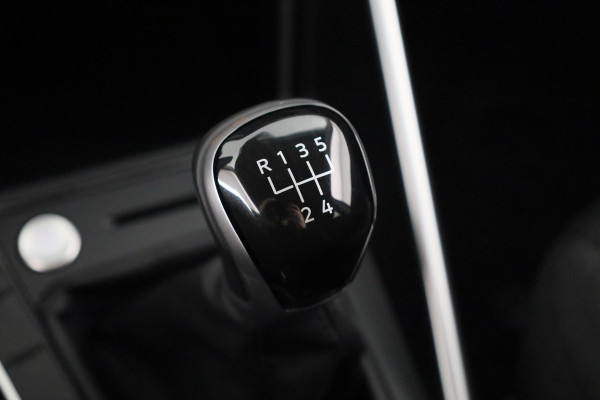 Volkswagen Polo GP Life 1.0 95PK | Verlengde garantie | Parkeercamera | Keyless entry | Parkeersensoren |