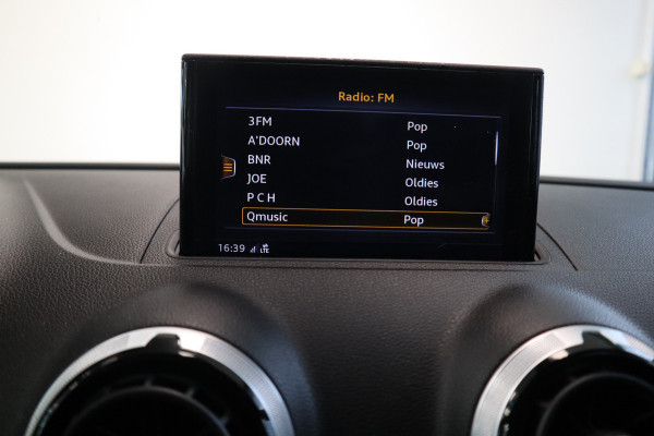 Audi A3 Limousine 1.4 TFSI CoD Design Pro Line Plus Panorama Dak 18LMV Navigatie S-line.
