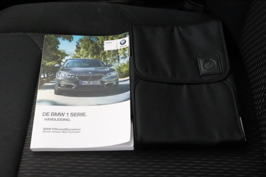 BMW 1-serie 116I 5 deurs Executive - Clima, Cruise