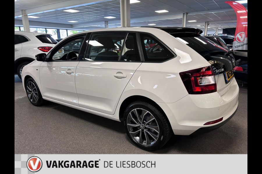 Škoda Rapid Spaceback 1.2 TSI Greentech Drive/Panorama-dak/Navigatie/pdc/stoelverwarming