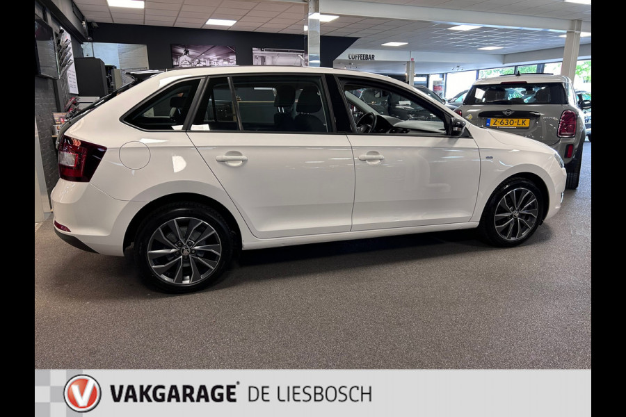 Škoda Rapid Spaceback 1.2 TSI Greentech Drive/Panorama-dak/Navigatie/pdc/stoelverwarming