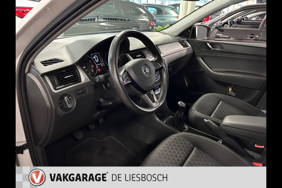 Škoda Rapid Spaceback 1.2 TSI Greentech Drive/Panorama-dak/Navigatie/pdc/stoelverwarming