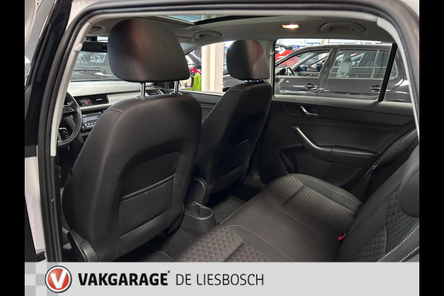 Škoda Rapid Spaceback 1.2 TSI Greentech Drive/Panorama-dak/Navigatie/pdc/stoelverwarming