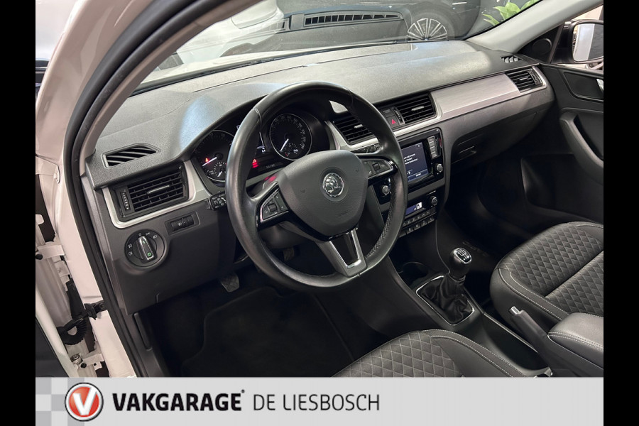 Škoda Rapid Spaceback 1.2 TSI Greentech Drive/Panorama-dak/Navigatie/pdc/stoelverwarming