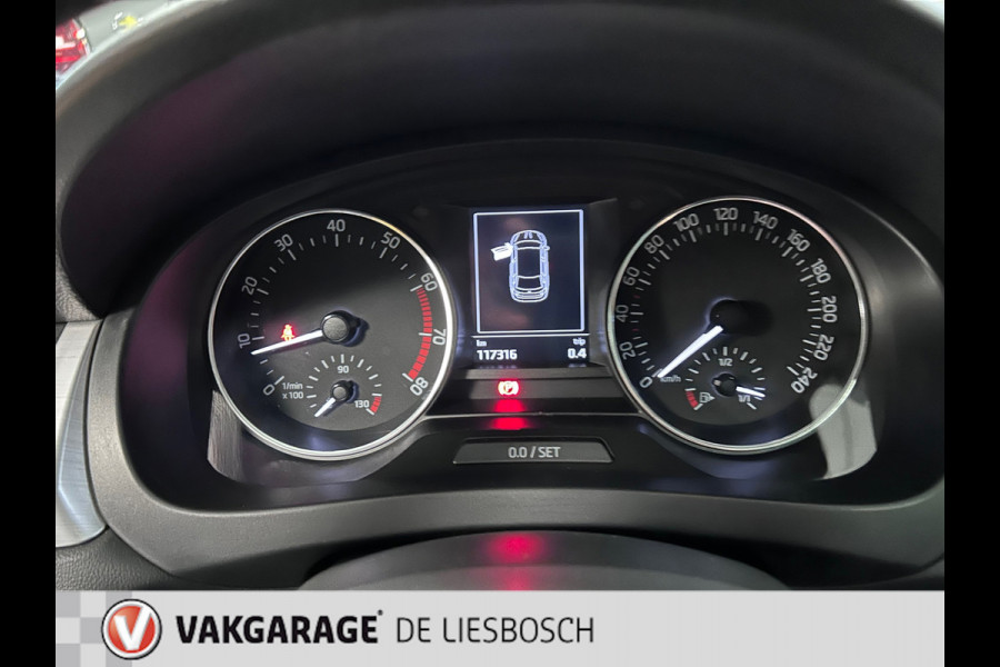 Škoda Rapid Spaceback 1.2 TSI Greentech Drive/Panorama-dak/Navigatie/pdc/stoelverwarming