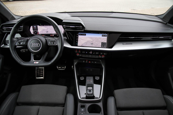 Audi A3 Limousine 35 1.5 TFSI S Edition One S-line 150pk S-Tronic Lederen kuipstoelen|Virtual Cockpit|Panoramadak|LED Matrix|Black