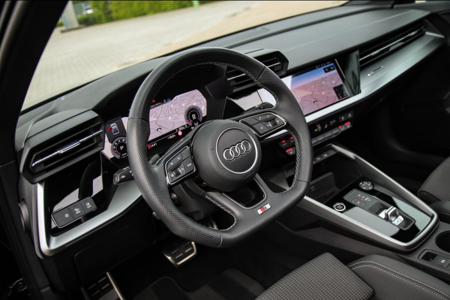 Audi A3 Limousine 35 1.5 TFSI S Edition One S-line 150pk S-Tronic Lederen kuipstoelen|Virtual Cockpit|Panoramadak|LED Matrix|Black