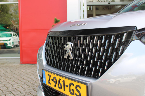 Peugeot 2008 1.2 130PK GT | NAVIGATIE 10" TOUCHSCREEN | APPLE CARPLAY/ANDROID AUTO | ADAPTIVE CRUISE CONTROL | FULL LED KOPLAMPEN | ACHTERUITRIJ CAMERA | 3-D COCKPIT | KEYLESS ENTRY/START | STOEL VERWARMING | DODEHOEK BEWAKING | ALL SEASON BANDEN |