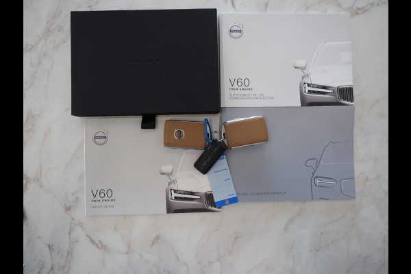 Volvo V60 2.0 T8 Twin Engine AWD Inscription | Bowers & Wilkins | Panoramadak | Pilot Assist | Massage | 360 | Trekhaak