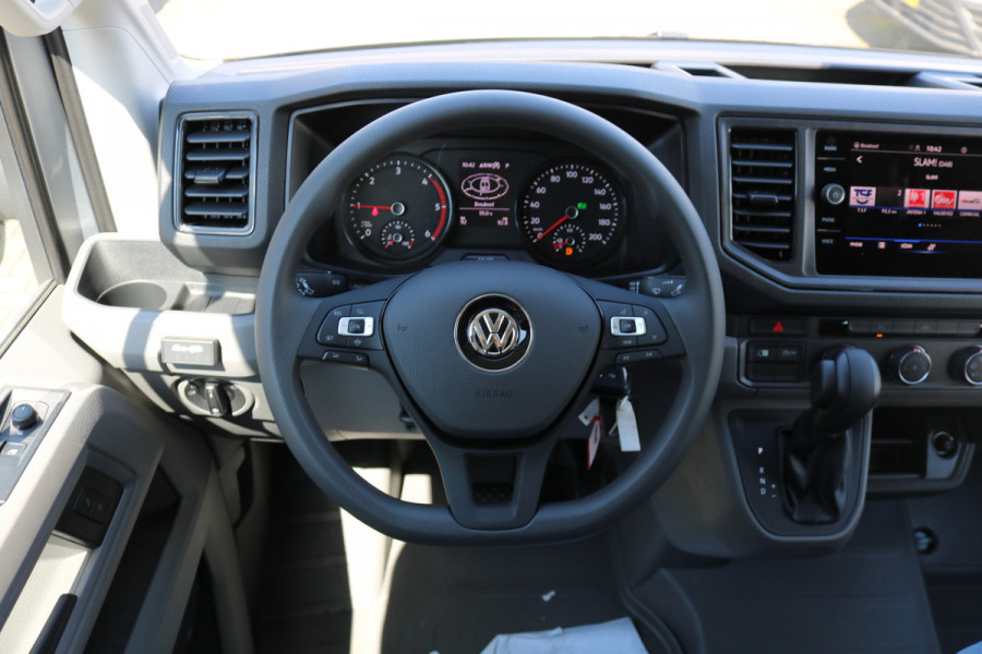 Volkswagen Crafter 2.0 TDI 140pk L3 H3 DC Automaat Airco Navigatie Apple Carplay Camera