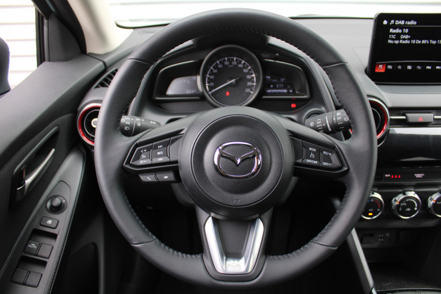 Mazda 2 1.5 e-SkyActiv-G 90 Homura | Apple carplay/ Android auto | Camera | 16" LM |