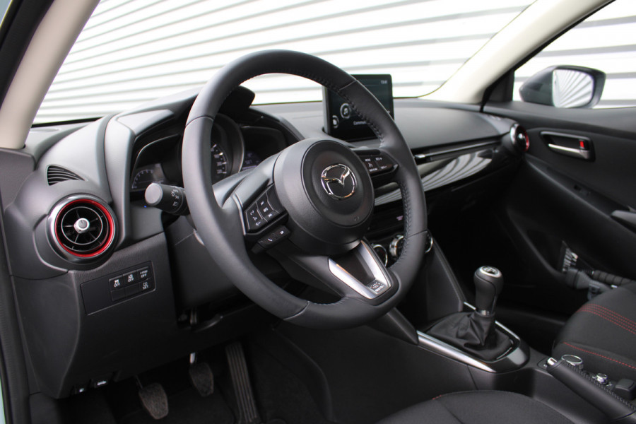 Mazda 2 1.5 e-SkyActiv-G 90 Homura | Apple carplay/ Android auto | Camera | 16" LM |