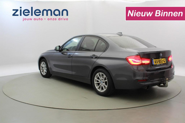 BMW 3 Serie 318i Sedan Executive Sport Automaat - Trekhaak, LED,