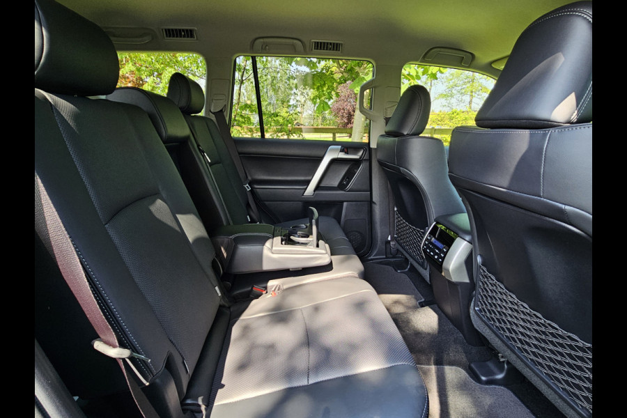 Toyota Land Cruiser 2.8 D-4D Professional Blind Van