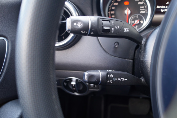 Mercedes-Benz CLA-Klasse Shooting Brake 200d Automaat Business -PANO-