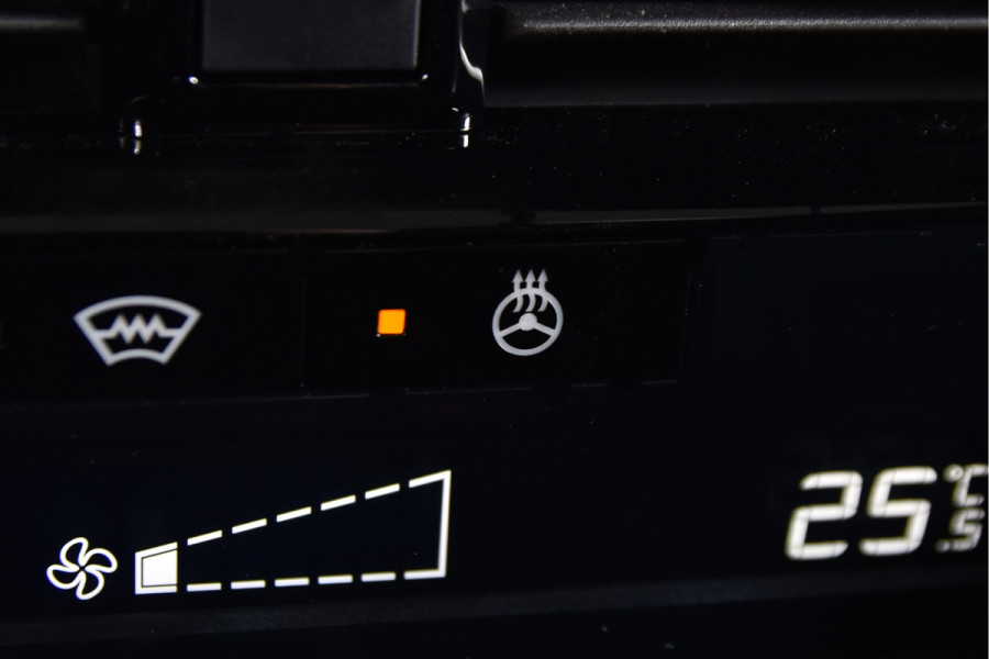 Nissan QASHQAI 1.3 MHEV Xtronic 158 PK Tekna Plus - Automaat | Pano | Dig. Cockpit | Adapt. Cruise | Stoel-+stuurverw. | 360 Camera | Bose | NAV + App. Connect | Auto. Airco | LM 19" | Elek. Klep |
