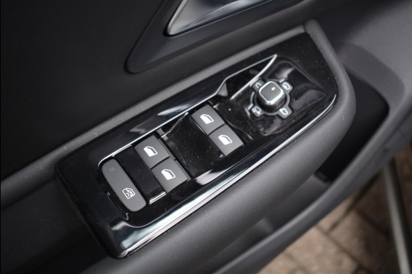 Citroën C5 X 130pk Automaat Business Plus | Leder | Navigatie | Apple Carplay/Android Auto| Achteruitrijcamera | Voorruitverwarming | Stuurwielverwarming