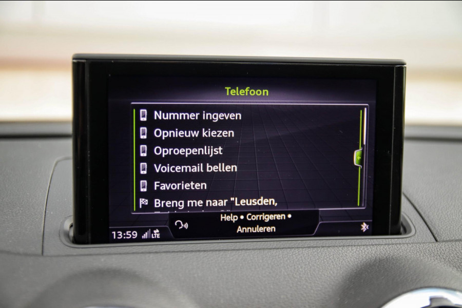 Audi A3 Sportback 40 TFSI Pro Line S S-line Facelift 190pk S-Tronic! NL|1e|DLR|Panoramadak|Virtual Cockpit|LED Matrix|Black|19inch
