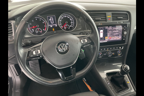 Volkswagen GOLF Variant 1.0 TSI Comfortline Business Clim.control - Cruise control - Parks-V+A - Navi full map - U-connect - Radio/DAB/TEL - MFL-Stuurwiel - ML - LMV - CD+AB - Ramen E-V+A - Spiegels E-V+V - V-stoelen VW+VS - LED