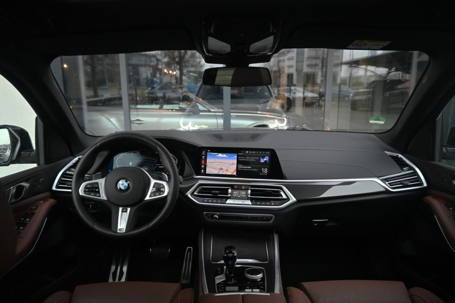 BMW X5 xDrive40i *M-Sport / Panorama Sky Lounge / Massage / HUD / Keyless / Luchtvering*