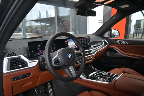 BMW X7 xDrive40d *M-Sport Pro / Bowers & Wilkins / Sky Lounge Pano / HUD / Exclusive / 6-Pers / Massage*