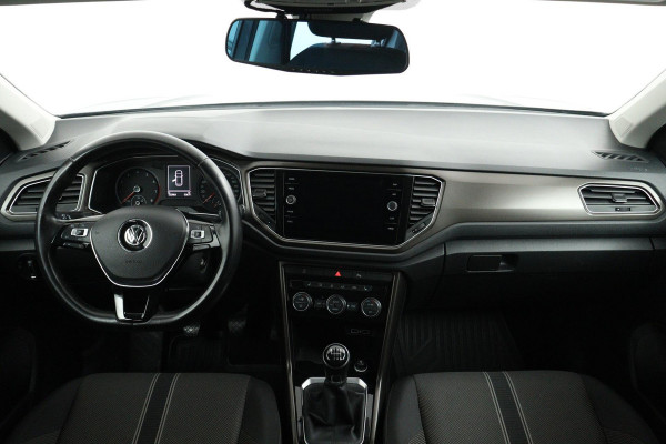 Volkswagen T-Roc 1.5 TSI Sport (Zeer Goed OnderH, Camera, Navi, Carplay, StoelV, Lane Assist, Addp Cruise, Climate Con, Etc)