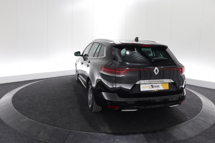 Renault MEGANE Estate 1.6 E-Tech Plug-In Hybrid 160 Intens | Camera | Dodehoekdetectie | Head-Up Display | Apple Carplay