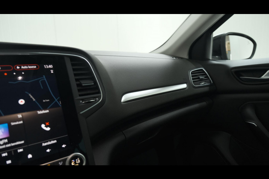 Renault MEGANE Estate 1.6 E-Tech Plug-In Hybrid 160 Intens | Camera | Dodehoekdetectie | Head-Up Display | Apple Carplay