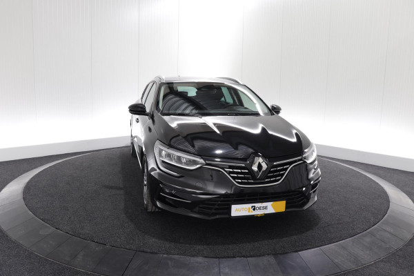 Renault MEGANE Estate 1.6 E-Tech Plug-In Hybrid 160 Intens | Camera | Dodehoekdetectie | Head-Up Display | Apple Carplay