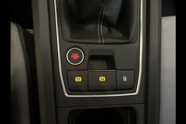 Seat Leon 1.0 TSI Style Launch Edition Adaptive cruise control Apple carplay