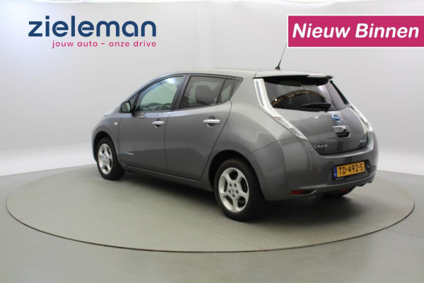 Nissan Leaf Acenta 30 kWh - Navi, Camera, Stoelverw. (10.000 NA SUBSIDIE)