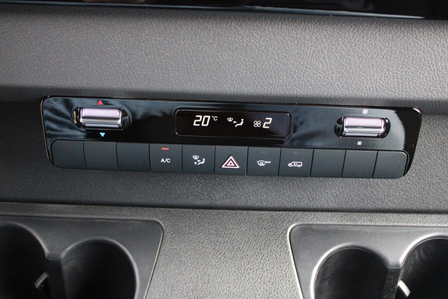 Mercedes-Benz Sprinter 317CDI L3H2 - 10" Mbux Navi - LED - Betimmering - Camera - Trekhaak - Geveerde stoel - Blind spot - Rijklaar