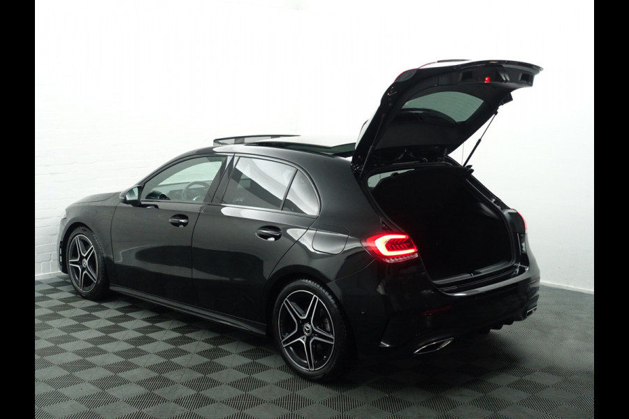 Mercedes-Benz A-Klasse 180 AMG Night Edition Aut- Panodak I Sport Interieur I Xenon Led I Camera I Stoelverwarming I Navi