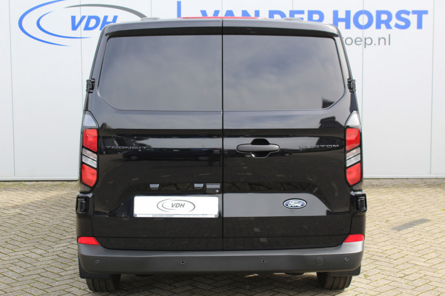 Ford Transit Custom 320 2.0-136pk TDCI L2H1 ´Trend´. Overtuig u van de rijkwaliteiten van dit nieuwe model Ford Transit Custom. Camera, LED koplampen, Cruise Control, Aut. Airco, Navigatie by Apple / Android, verwarmd voorraam etc.