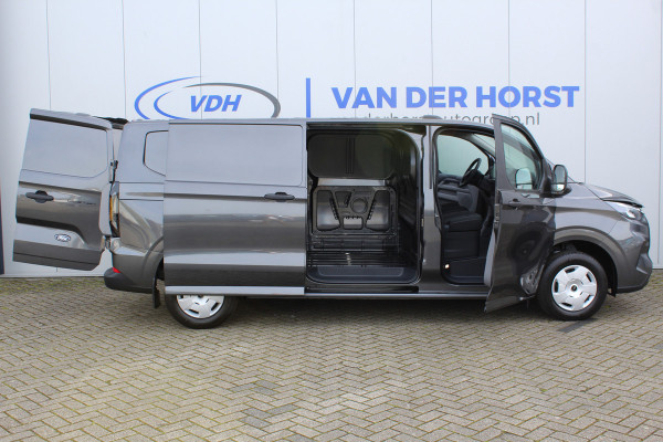 Ford Transit Custom 320 2.0-136pk TDCI L2H1 ´Trend´. Overtuig u van de rijkwaliteiten van dit nieuwe model Ford Transit Custom. Camera, LED koplampen, Cruise Control, Aut. Airco, App Connect, Winterpack